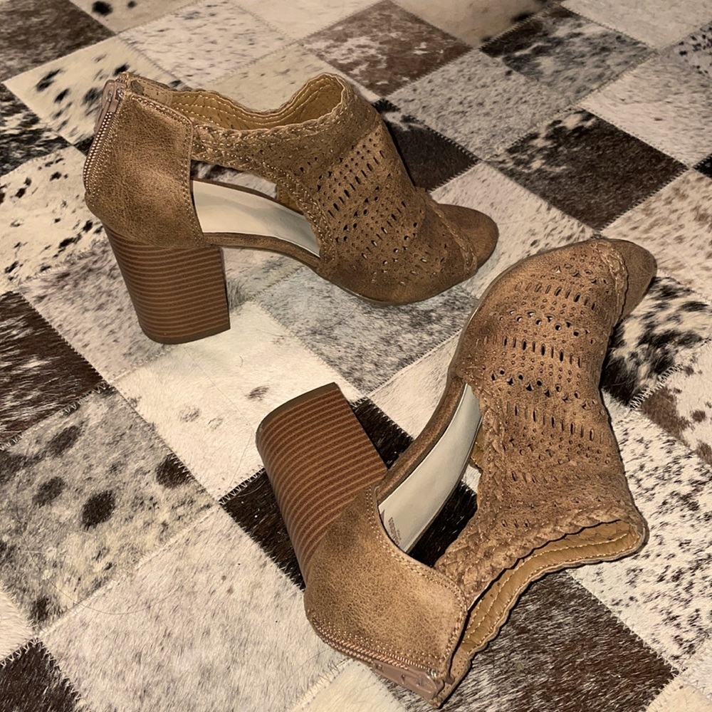 Fergie inspired suede heels